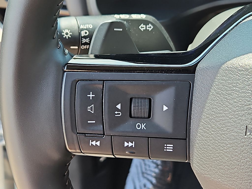 Used 2025 Nissan Rogue SUV