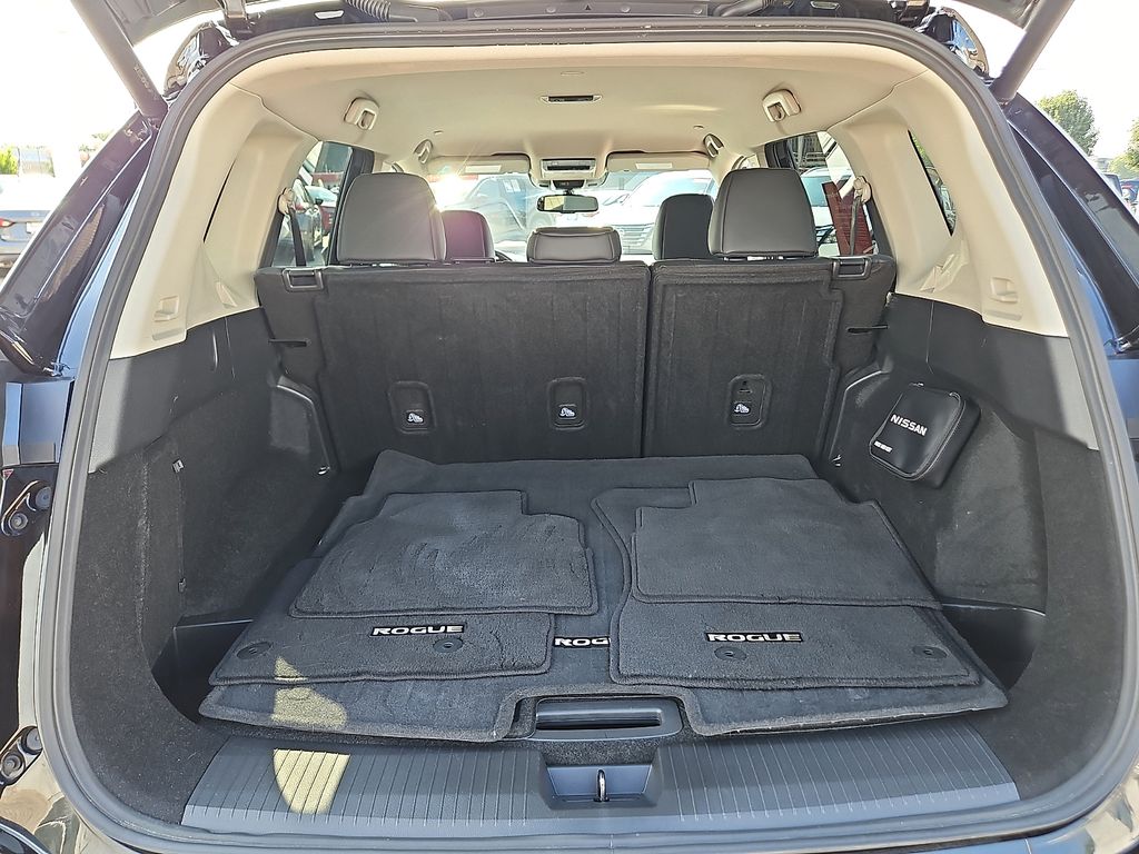 Used 2025 Nissan Rogue SUV