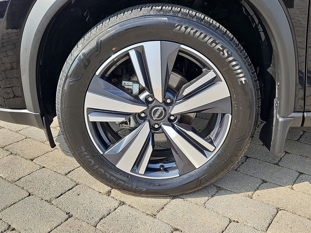 Used 2025 Nissan Rogue SUV