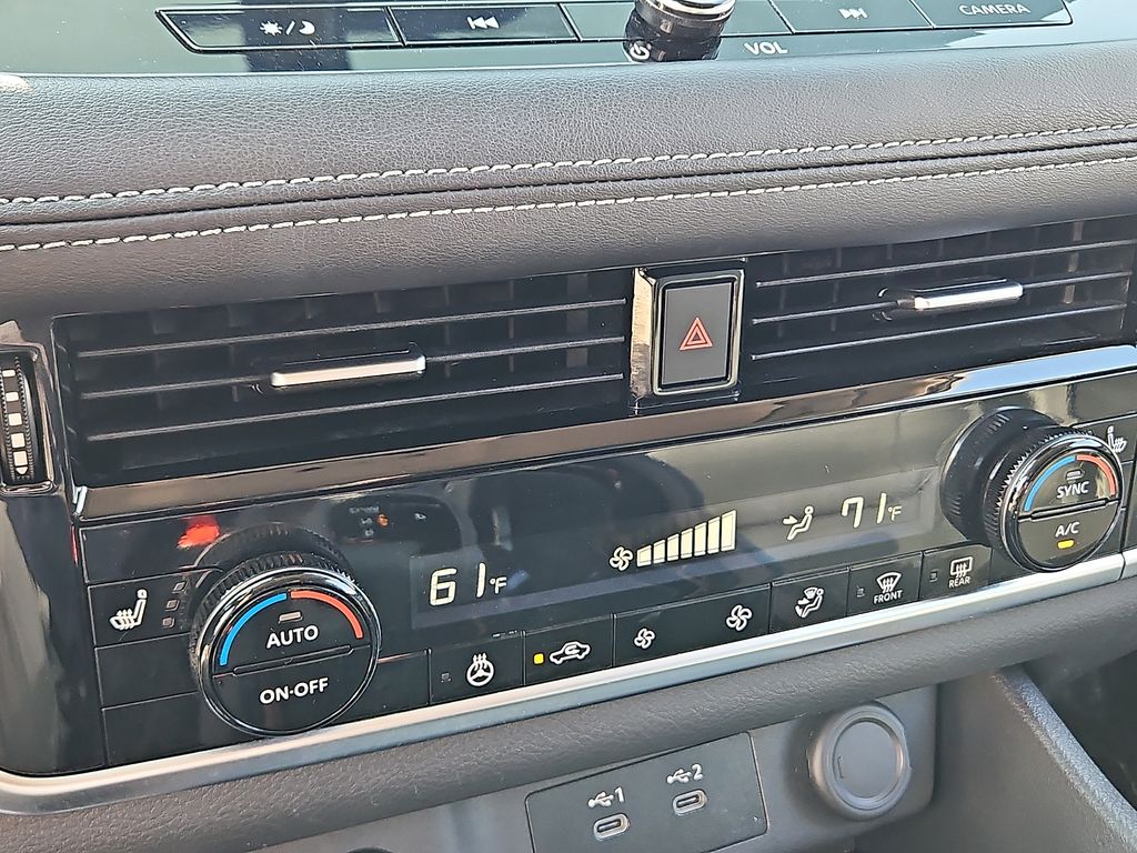 Used 2025 Nissan Rogue SUV