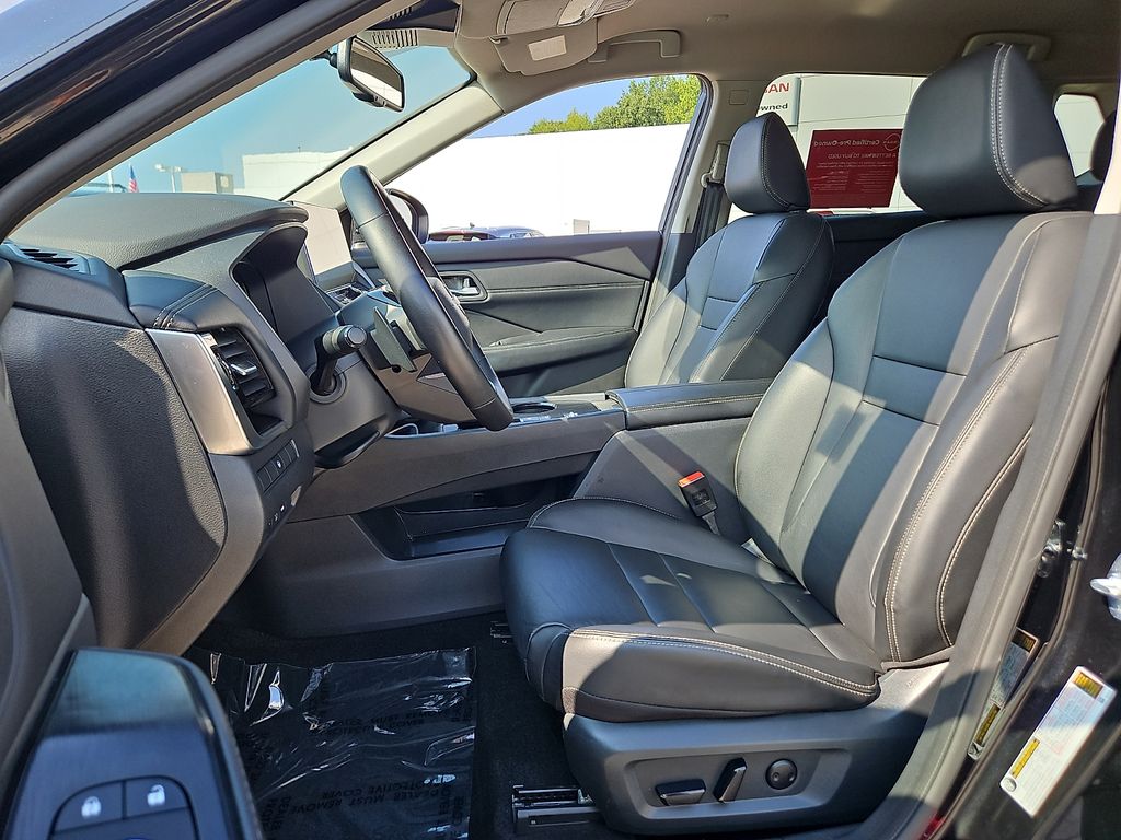 Used 2025 Nissan Rogue SUV