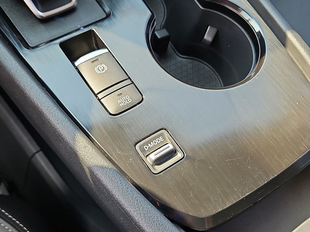 Used 2025 Nissan Rogue SUV