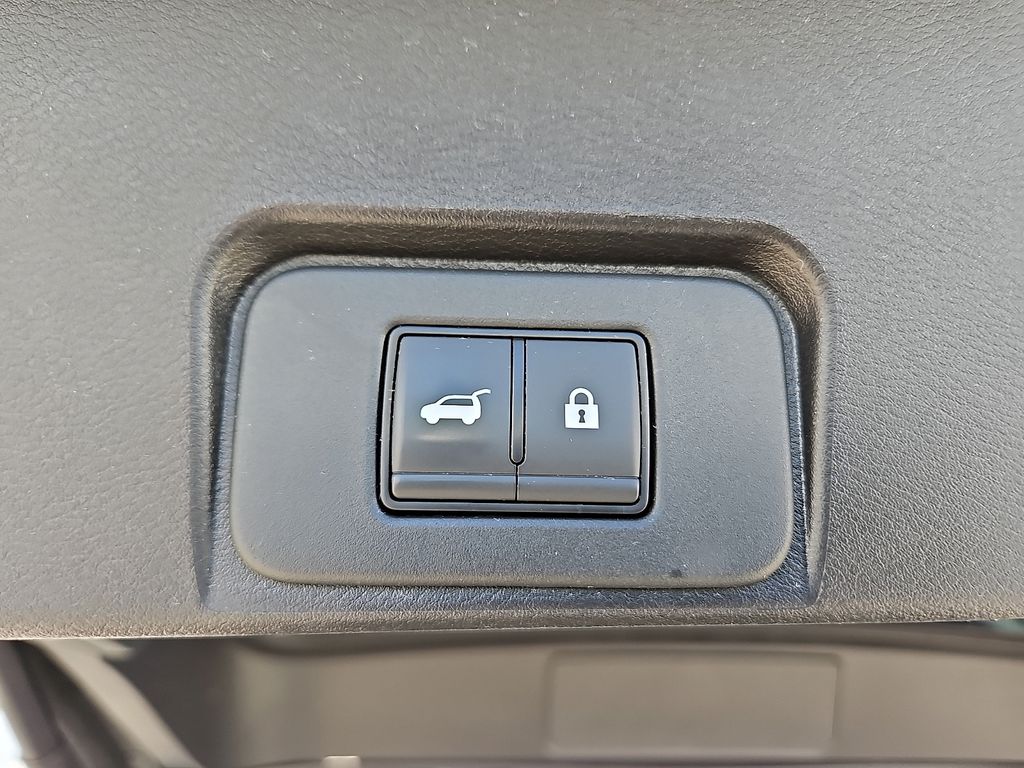 Used 2025 Nissan Rogue SUV
