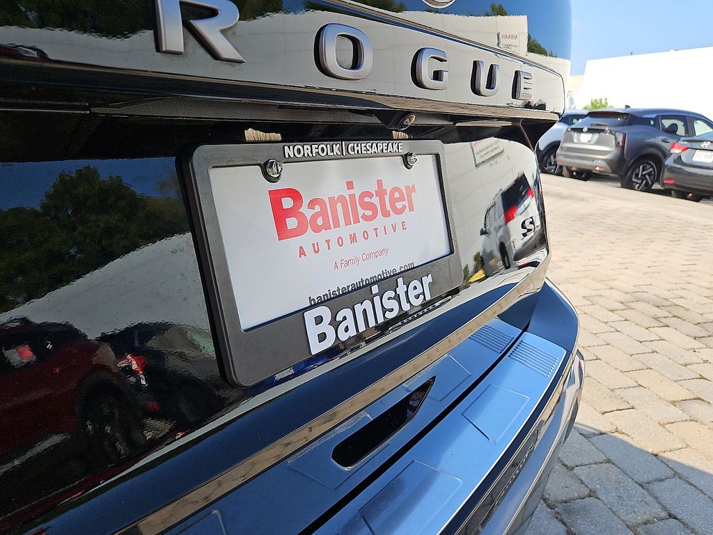 Used 2025 Nissan Rogue SUV