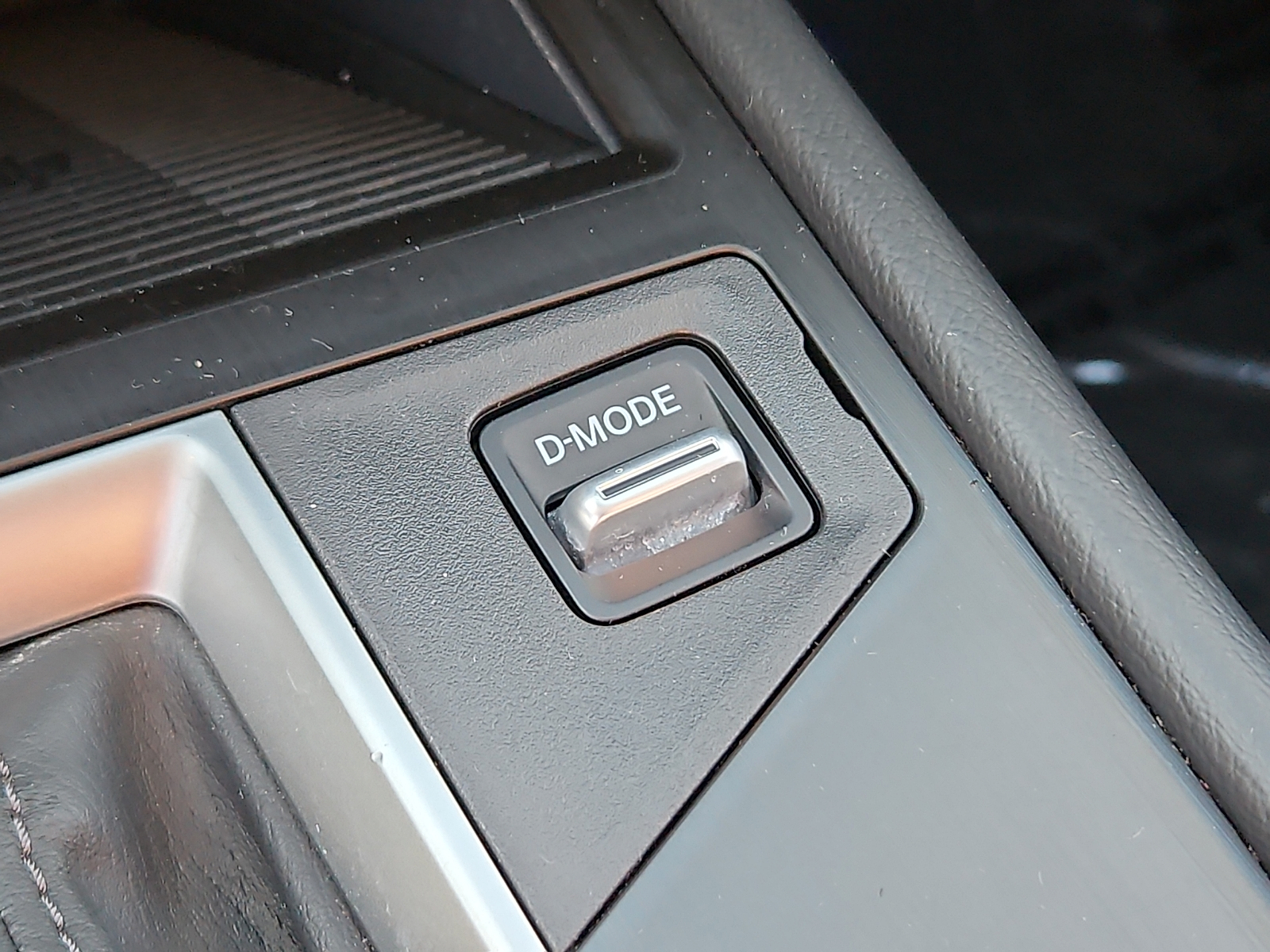 Used 2025 Nissan Kicks SUV