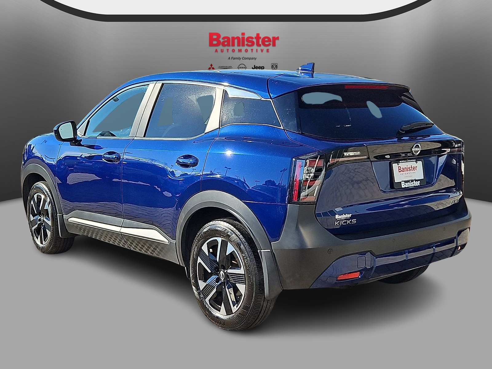 Used 2025 Nissan Kicks SUV