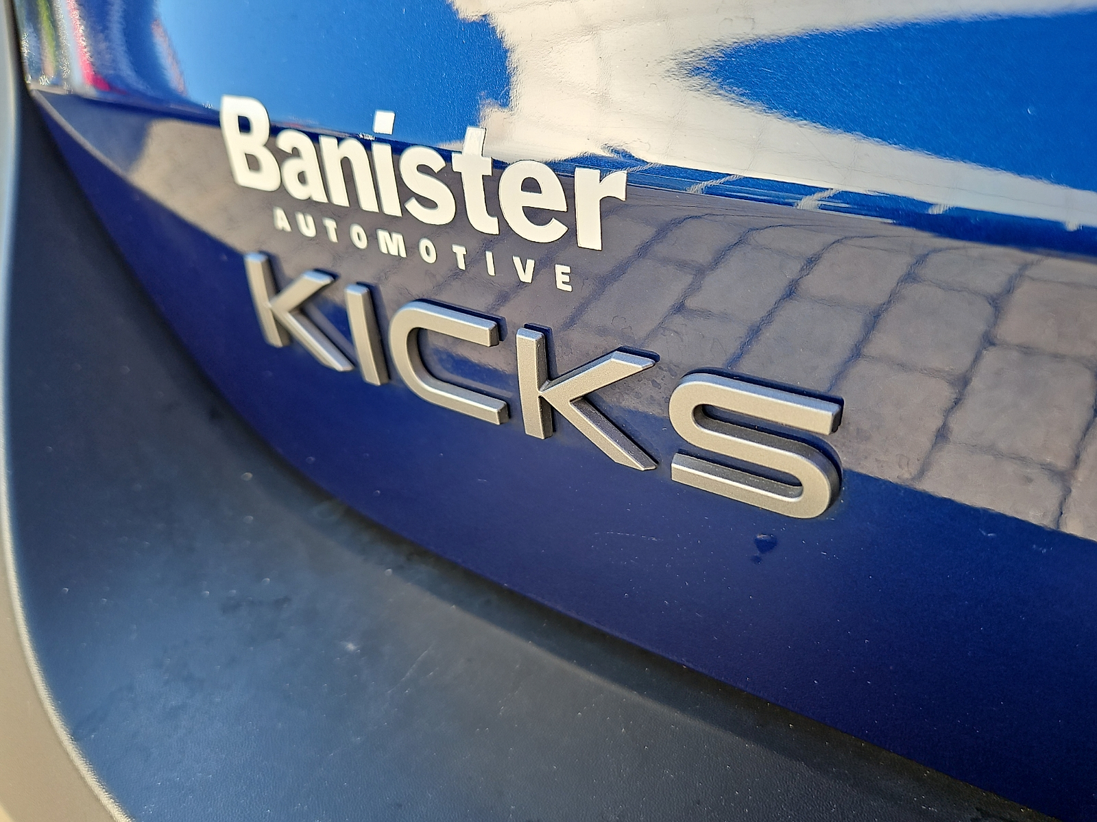 Used 2025 Nissan Kicks SUV