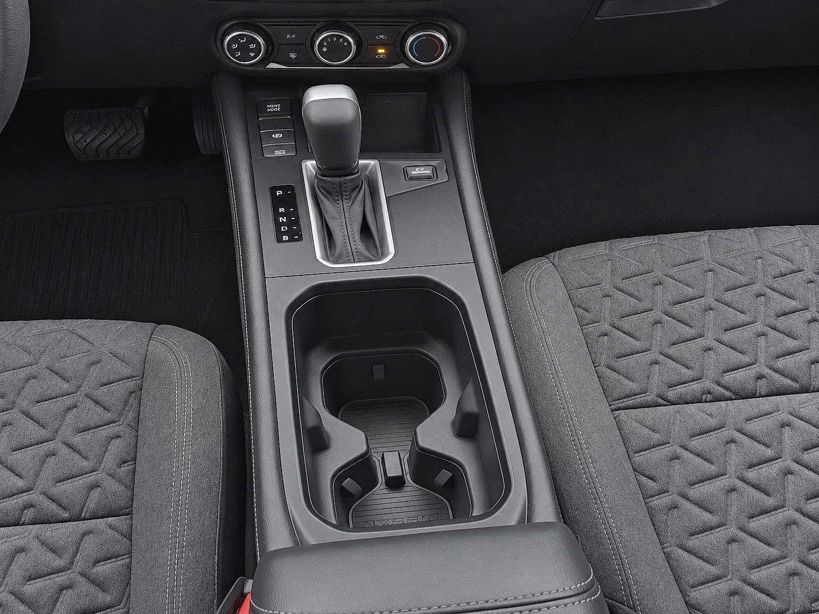 Used 2025 Nissan Kicks SUV