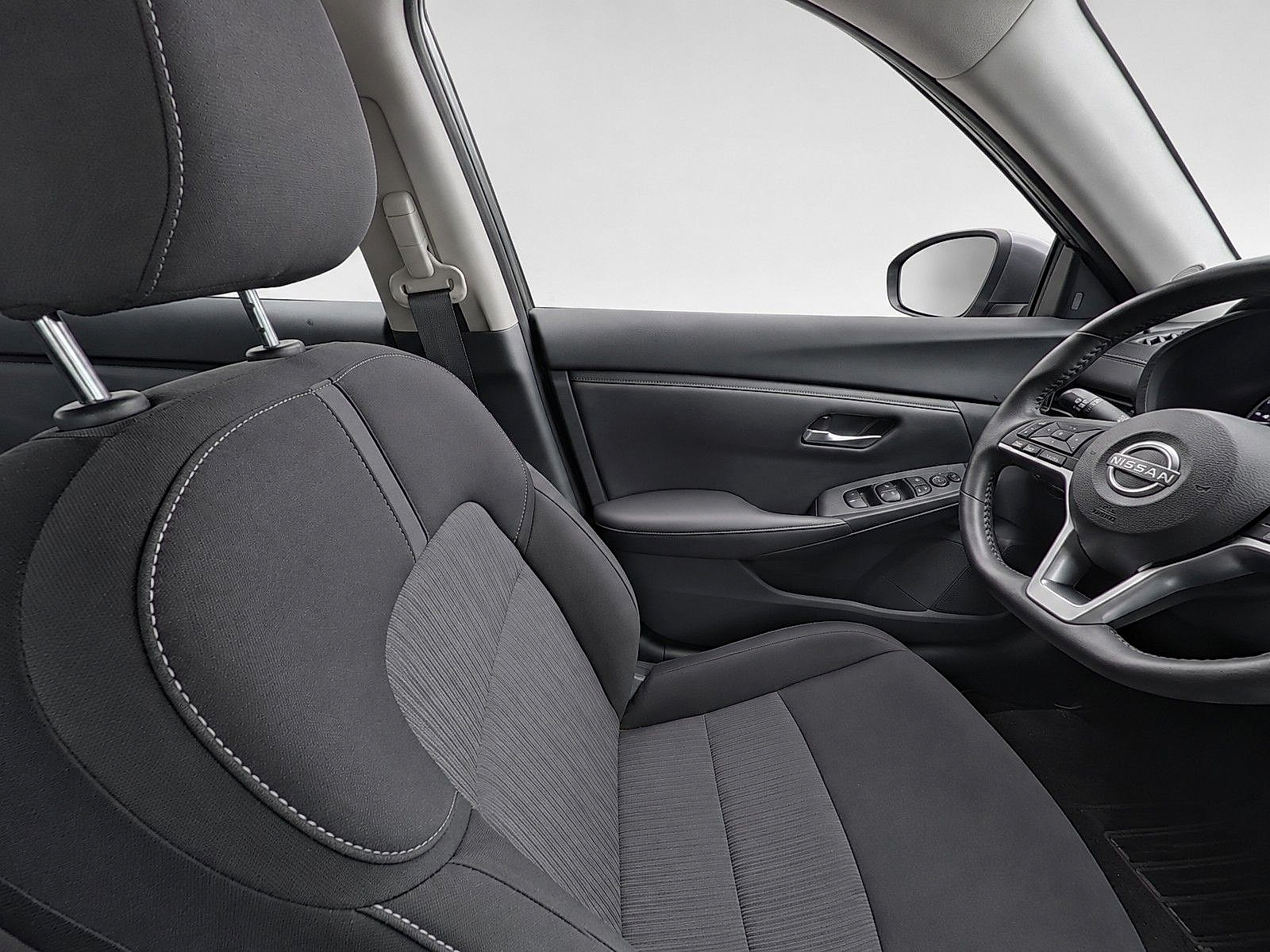 Used 2025 Nissan Sentra Sedan