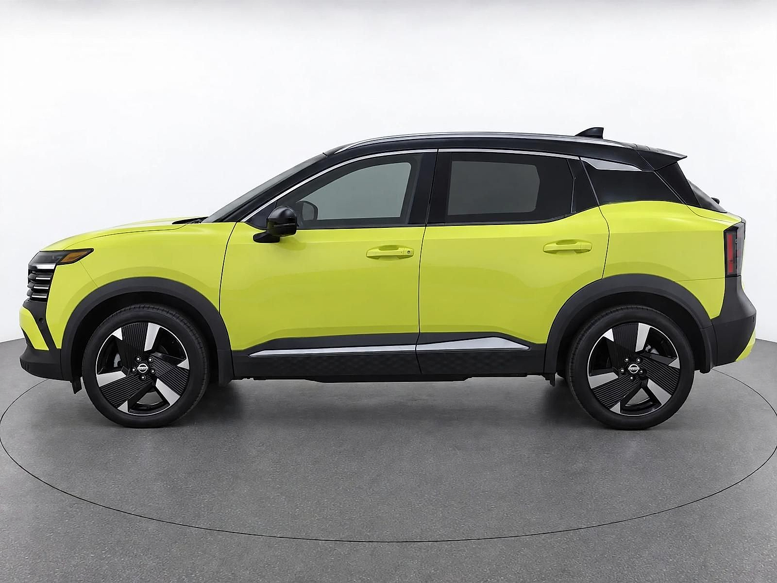 Used 2025 Nissan Kicks SUV