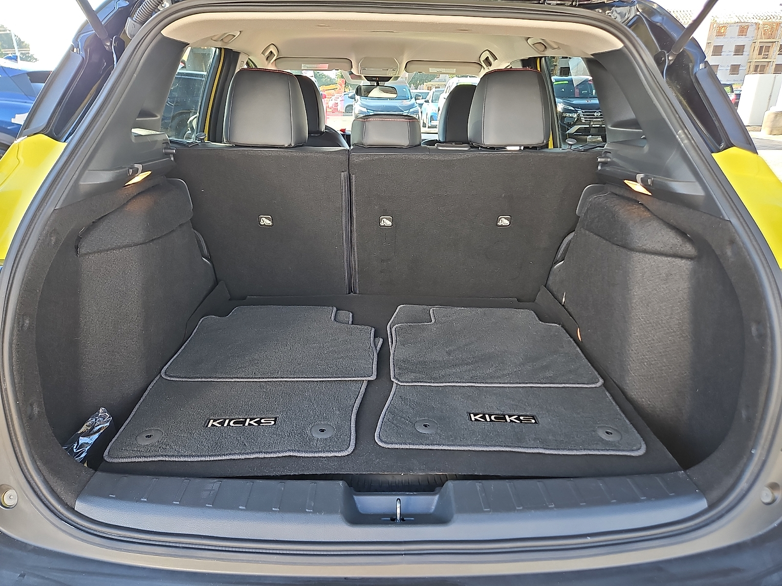 Used 2025 Nissan Kicks SUV