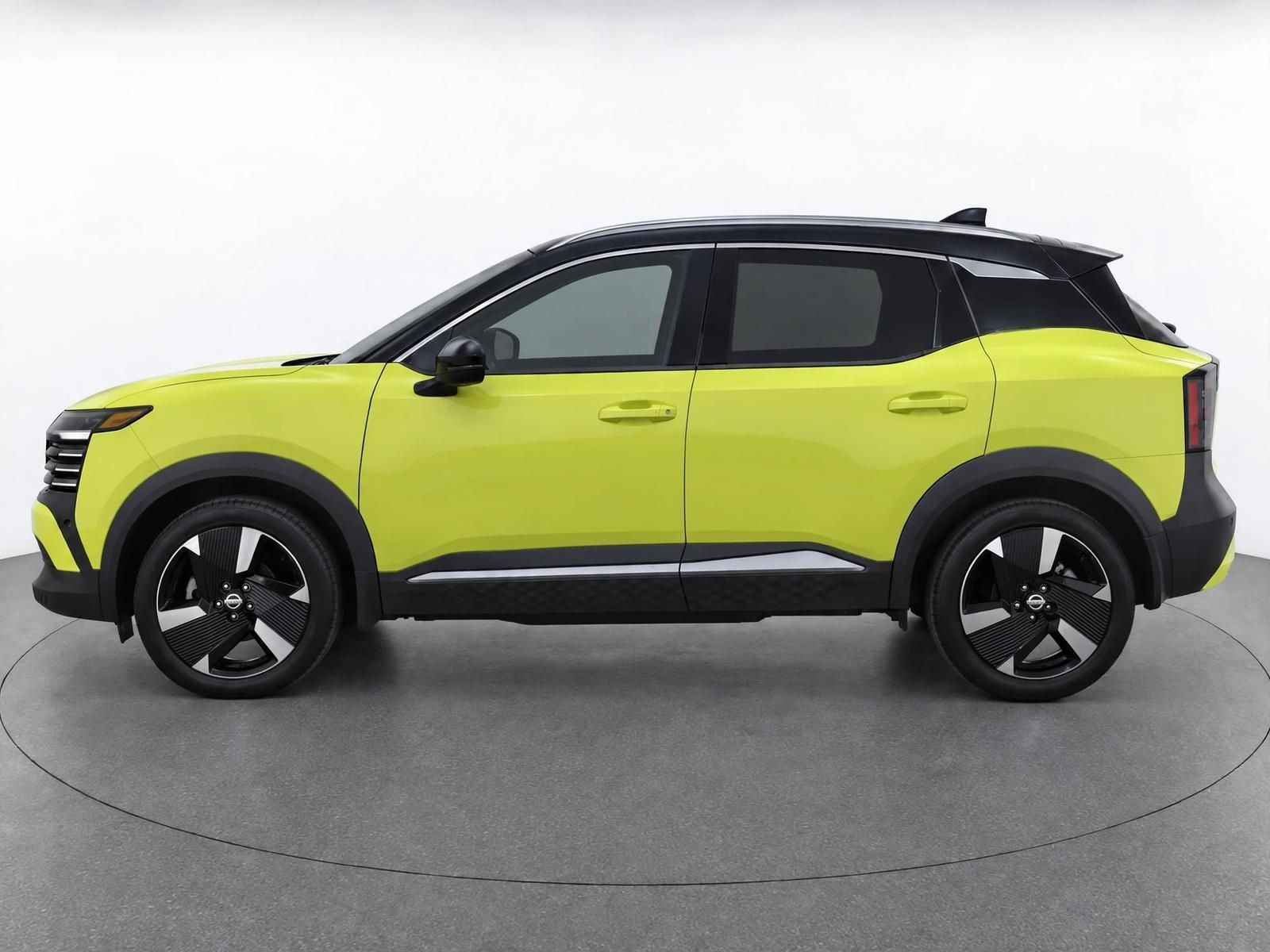 Used 2025 Nissan Kicks SUV