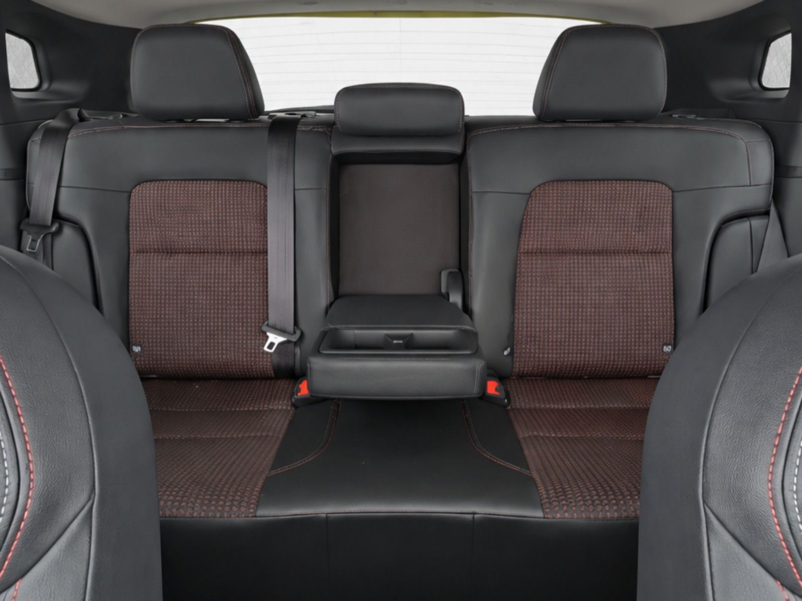 Used 2025 Nissan Kicks SUV