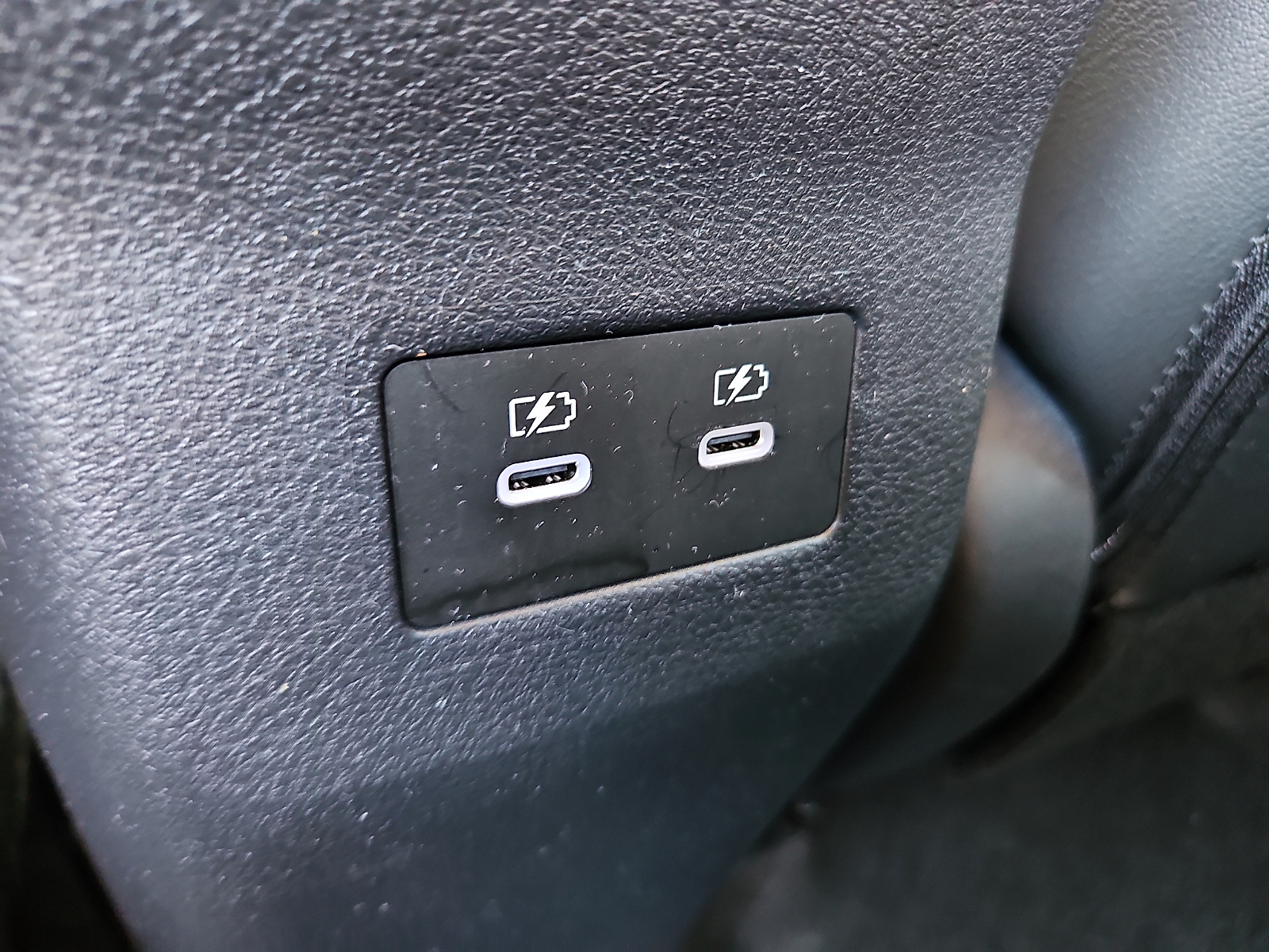 Used 2025 Nissan Kicks SUV