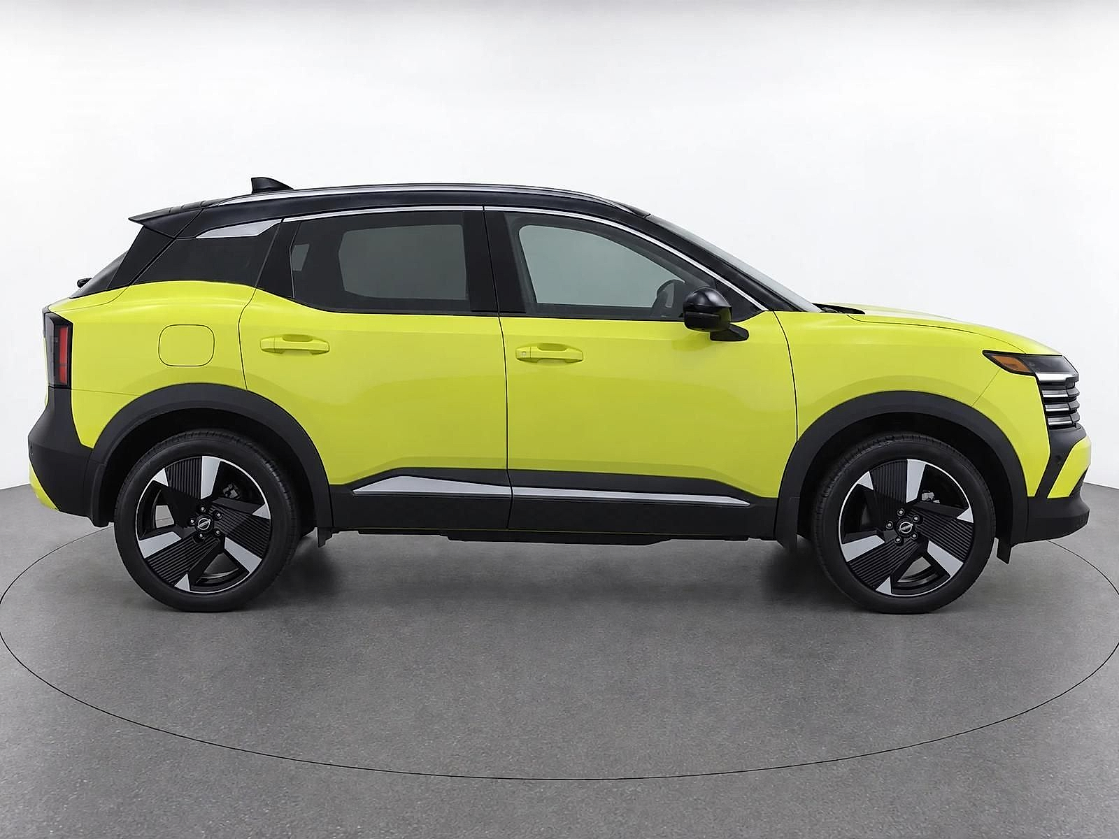 Used 2025 Nissan Kicks SUV