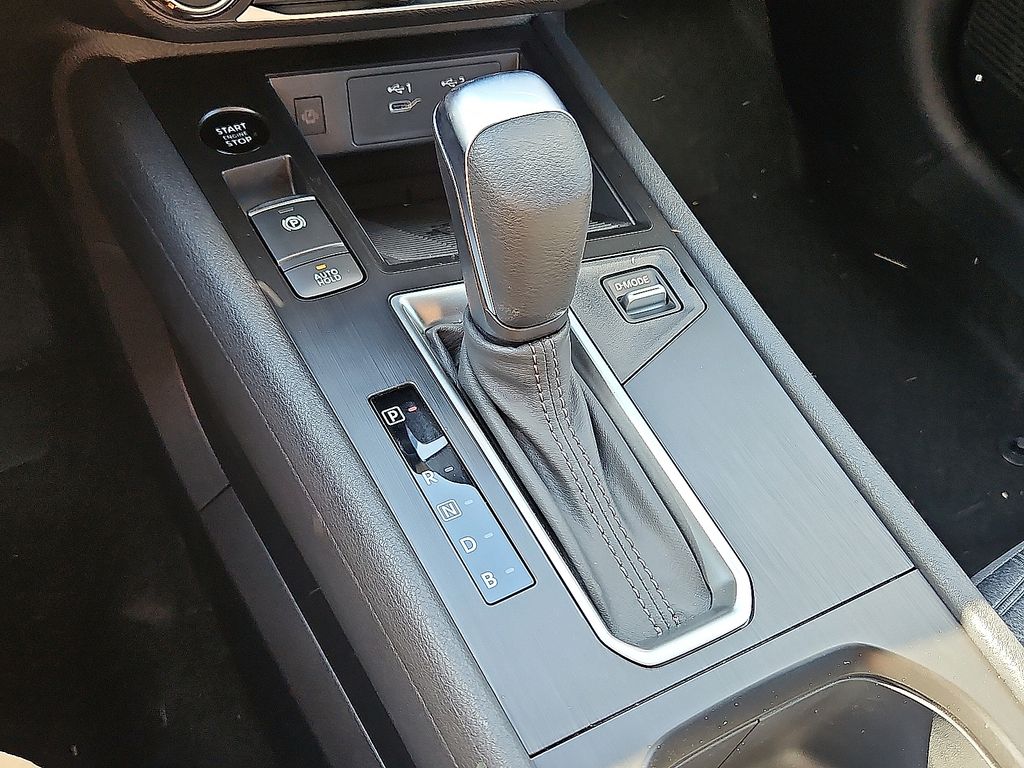 New 2025 Nissan Kicks SUV