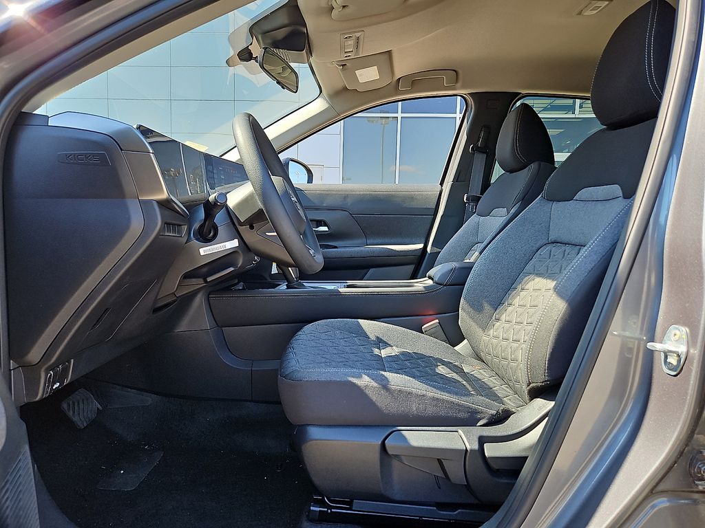 New 2025 Nissan Kicks SUV