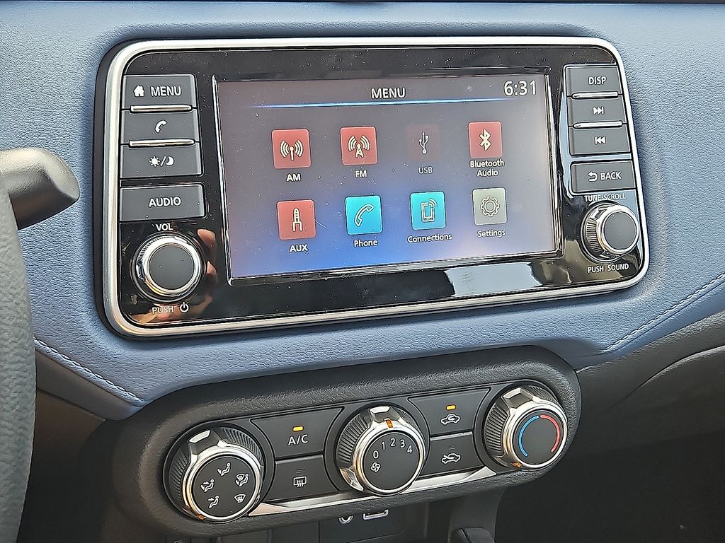 New 2025 Nissan Versa Sedan