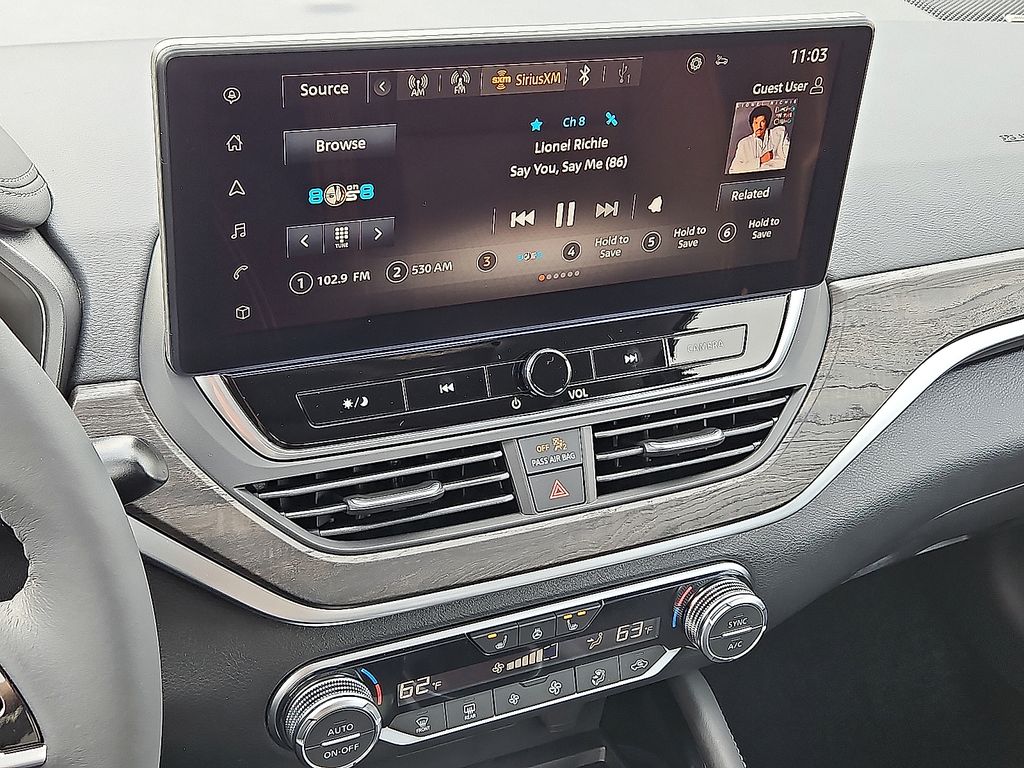 New 2025 Nissan Altima Sedan