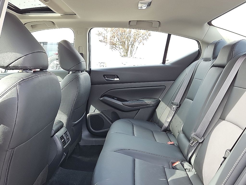 New 2025 Nissan Altima Sedan