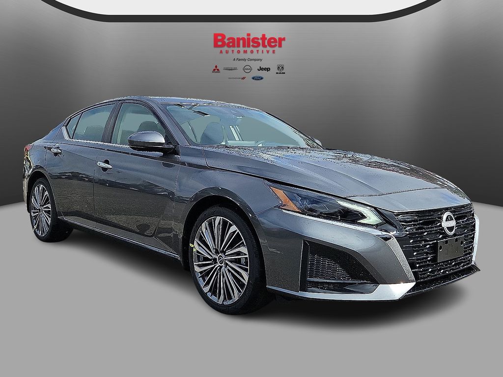 New 2025 Nissan Altima Sedan
