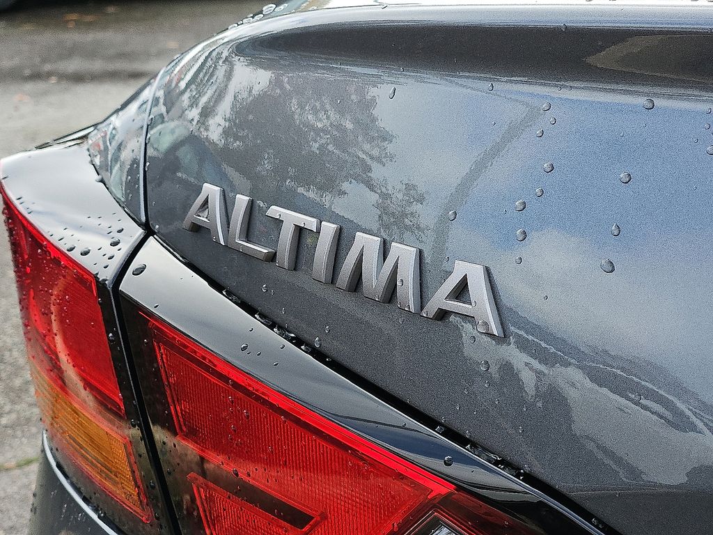 New 2025 Nissan Altima Sedan