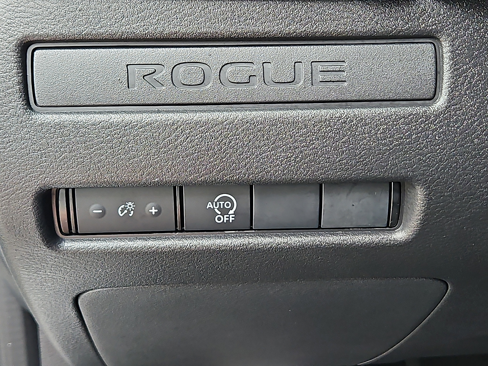 Used 2025 Nissan Rogue SUV