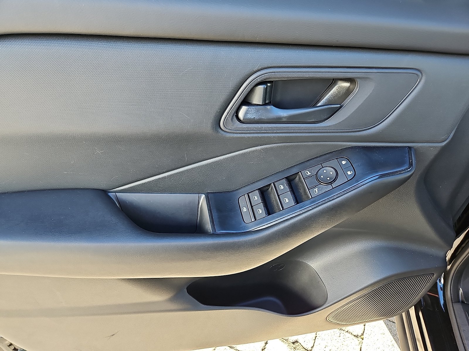 Used 2025 Nissan Rogue SUV