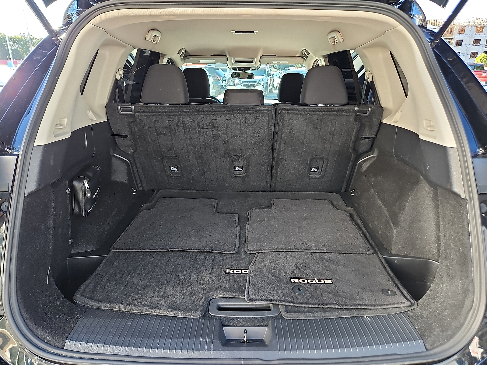 Used 2025 Nissan Rogue SUV