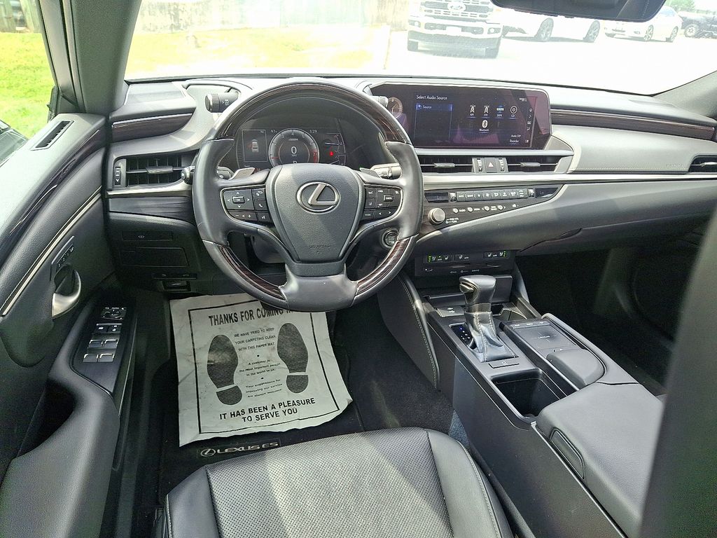 Used 2021 Lexus ES 350 Sedan