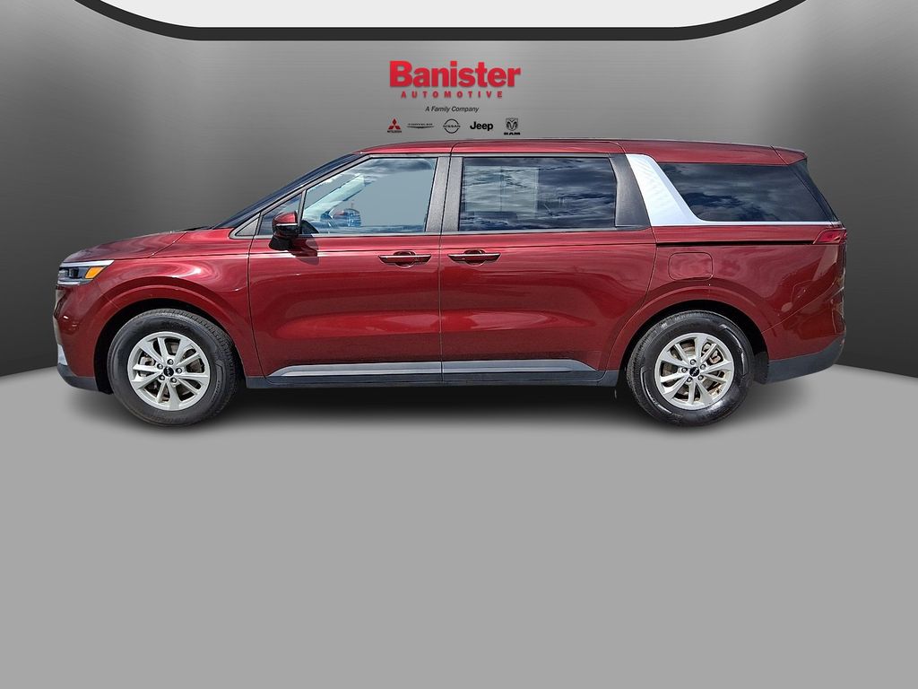 Used 2024 Kia Carnival Van
