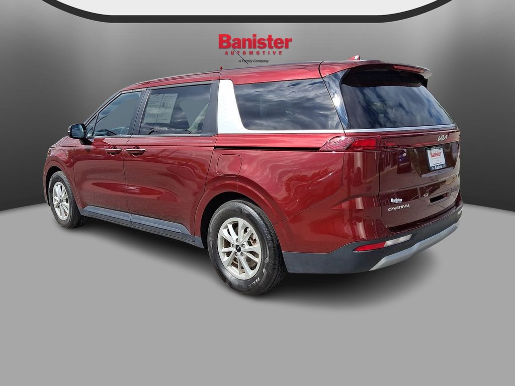 Used 2024 Kia Carnival Van