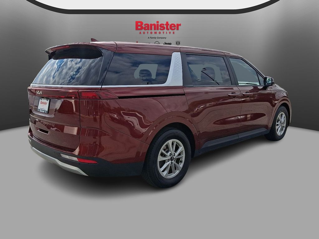 Used 2024 Kia Carnival Van