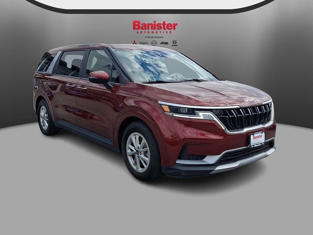 Used 2024 Kia Carnival Van