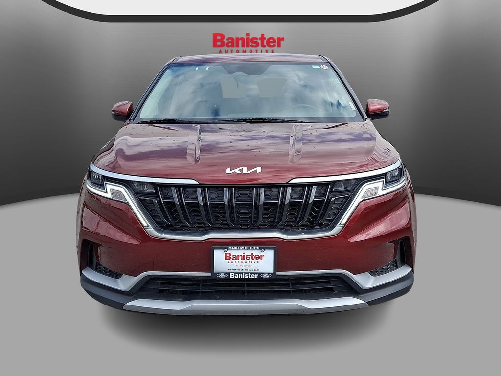 Used 2024 Kia Carnival Van