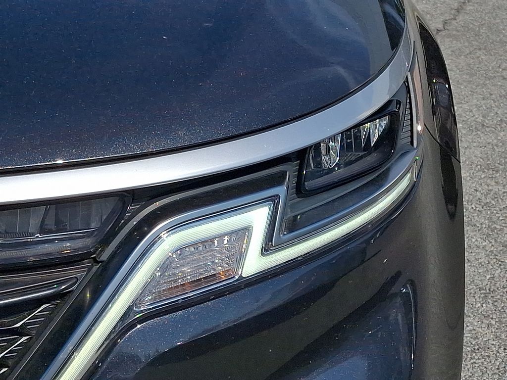 Used 2024 Kia Carnival Van