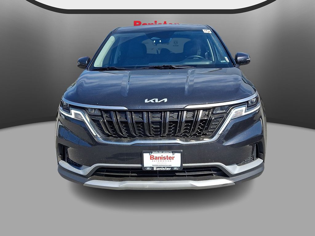 Used 2024 Kia Carnival Van