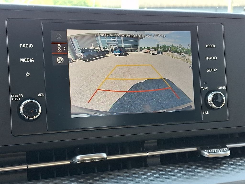 Used 2024 Kia Carnival Van