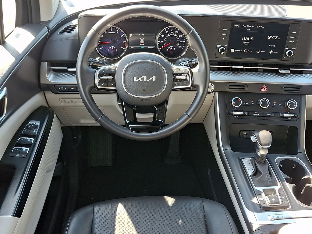Used 2024 Kia Carnival Van