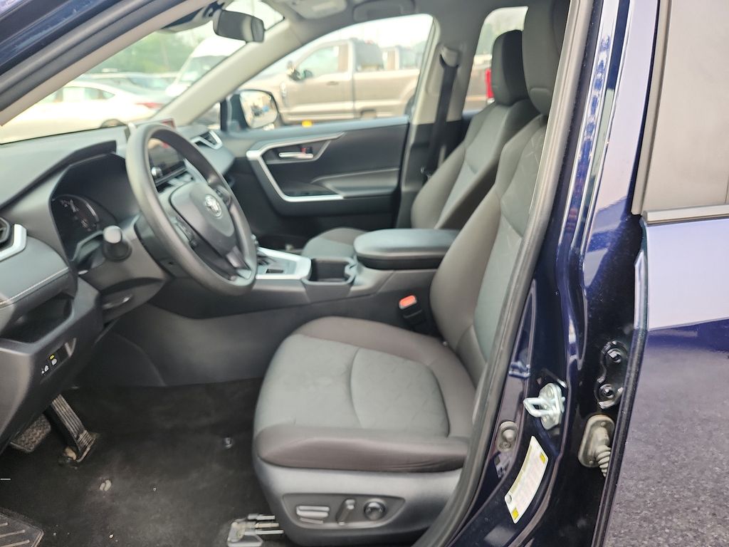 Used 2025 Toyota RAV4 SUV