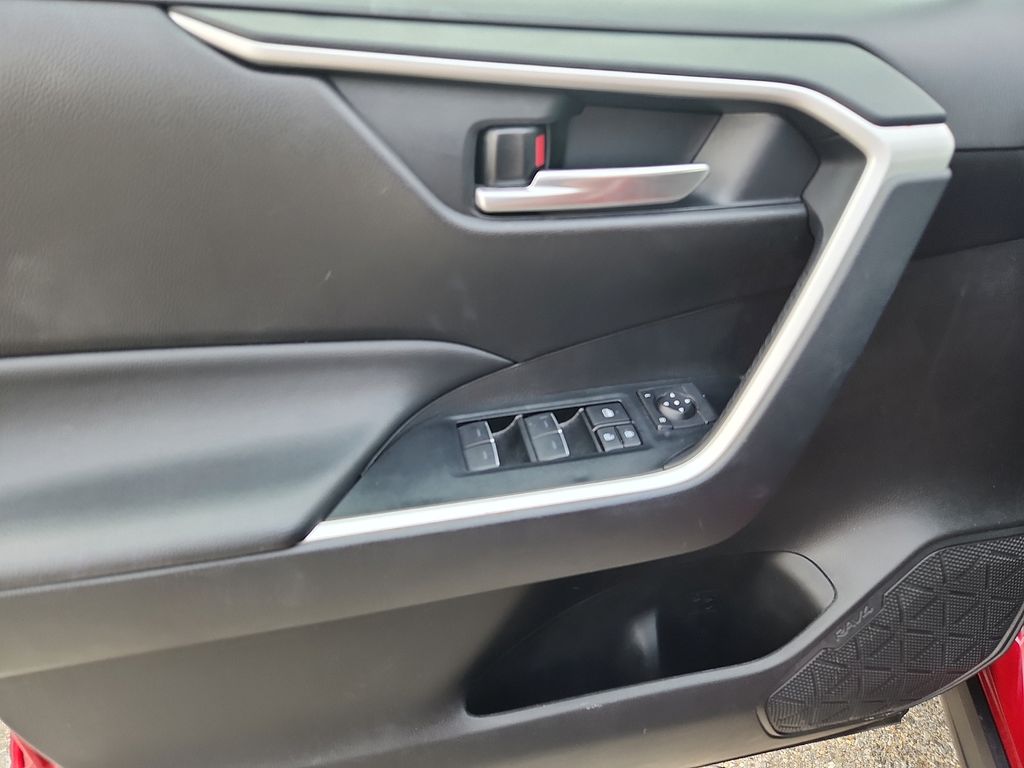 Used 2025 Toyota RAV4 SUV