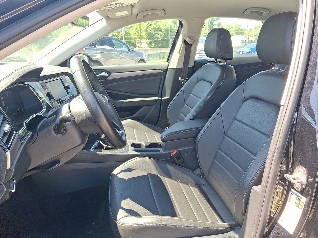 Used 2024 Volkswagen Jetta Sedan