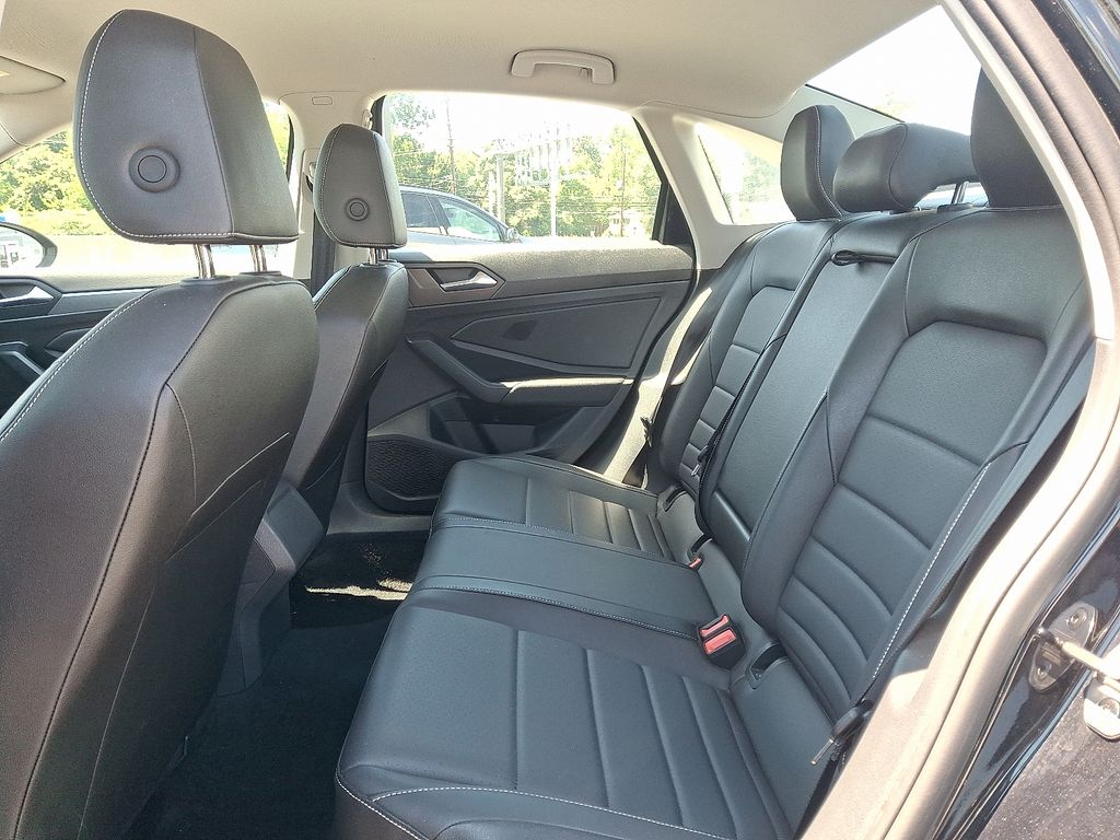 Used 2024 Volkswagen Jetta Sedan
