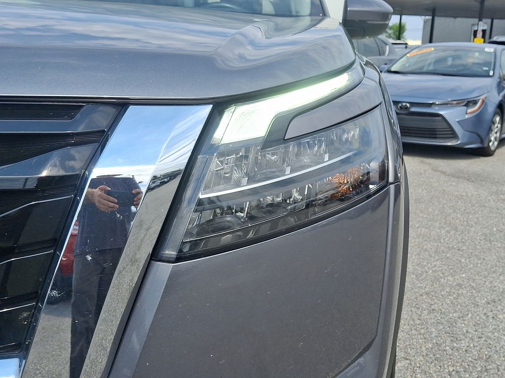 Used 2024 Nissan Pathfinder Wagon
