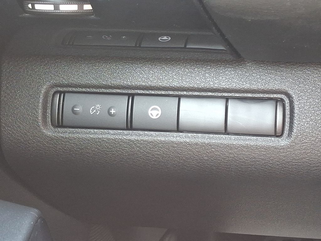 Used 2024 Nissan Pathfinder Wagon