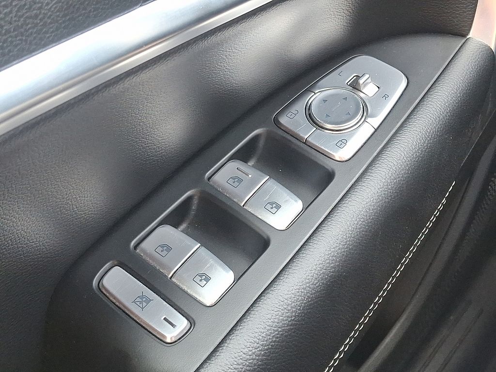 Used 2025 Genesis G70 Sedan