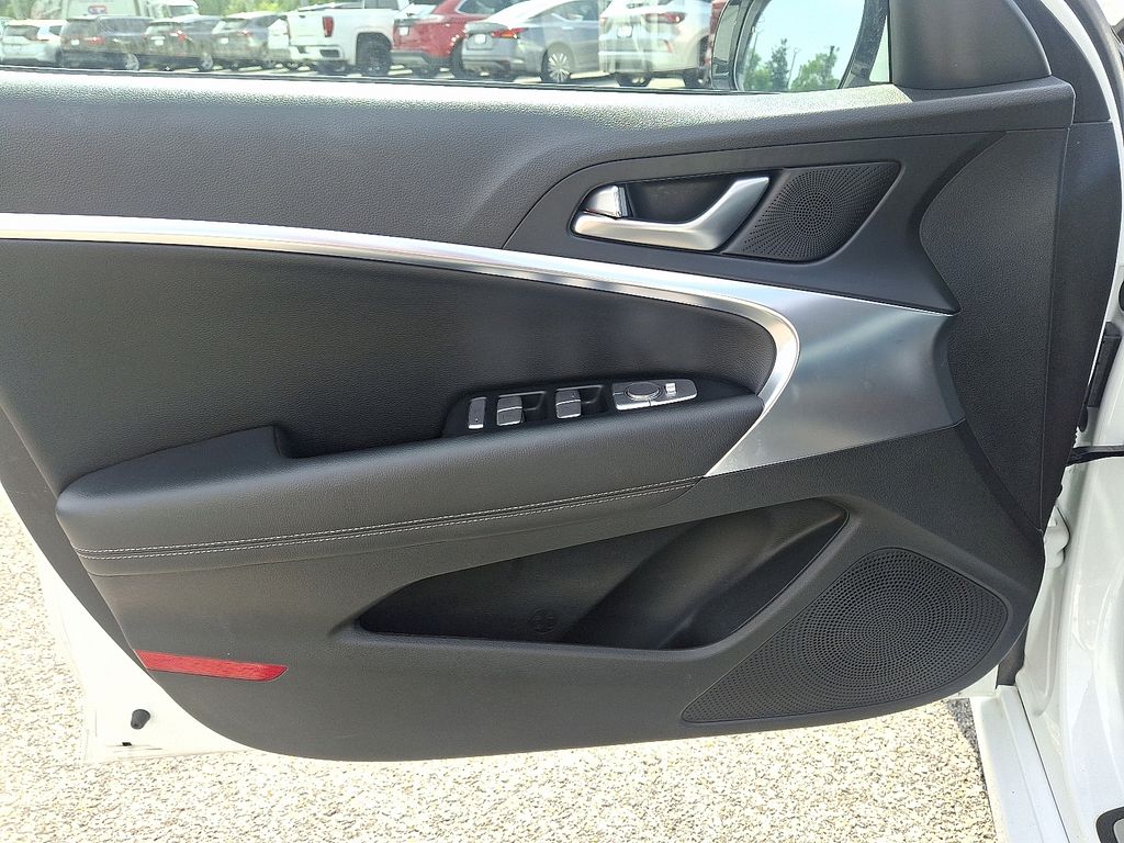 Used 2025 Genesis G70 Sedan