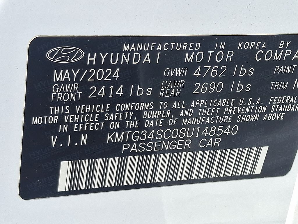 Used 2025 Genesis G70 Sedan