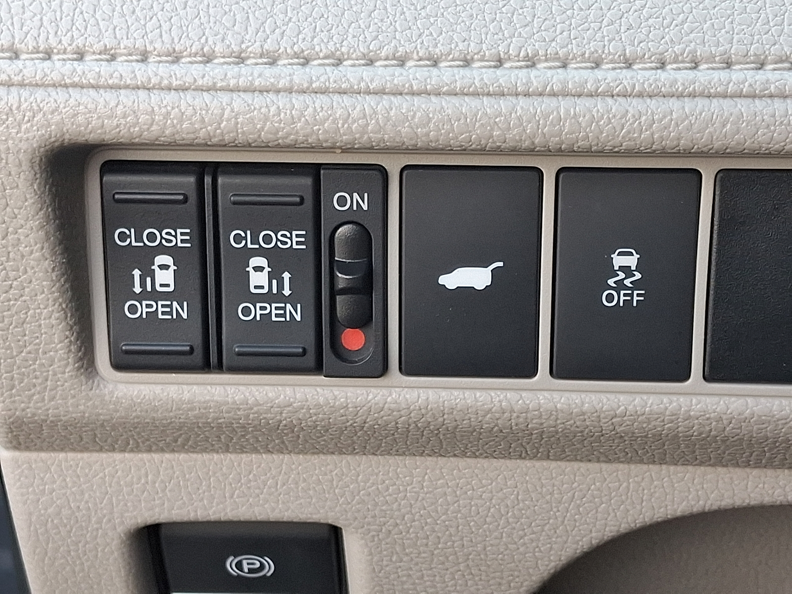 Used 2025 Honda Odyssey Van