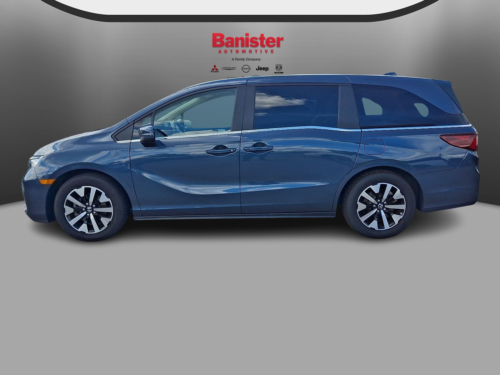 Used 2025 Honda Odyssey Van